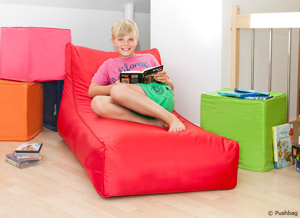 Wenn man im Kindergarten entspannen möchte, dann am besten auf einem Sitzkissen. Im Kindergarten Sitzkissen für die Leseecke nutzen.
